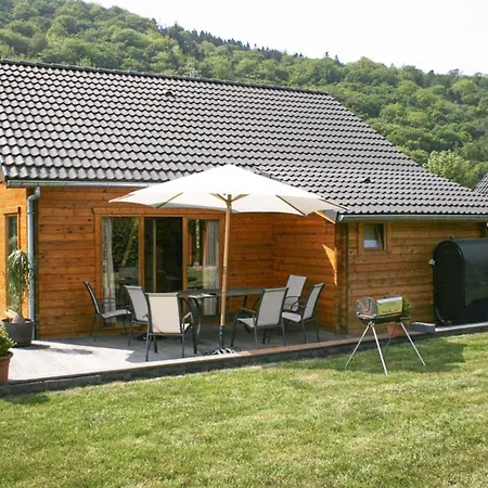 Val De L'ambleve Chalé *